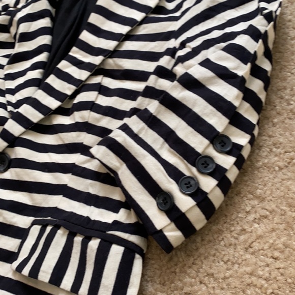 Monteau Los Angeles Women’s Blazer - Picture 5 of 6